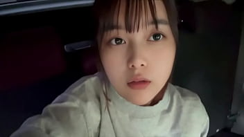 車でよだれが垂れそうなくらい気持ちいいクチュクチュオナニーしてしまいました…