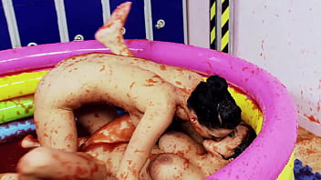 Romana ryder and tammie lee have a lesbian jelly fight