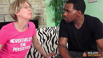 Slim blonde milf jamie foster sucks rome major's cock and gets banged