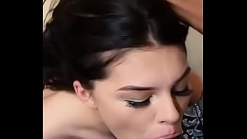 Girlfriend gives amazing amateur blowjob