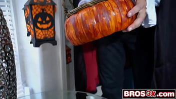 Costumed fun turns hardcore with cecilia riding door hung dick