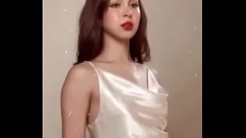 Julia baretto sexy artist