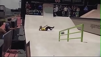 Big boobs woman showing her ass