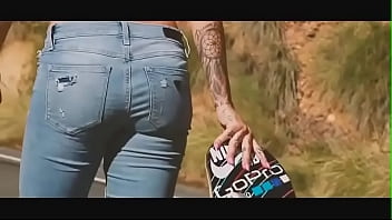 Big boobs woman showing her ass