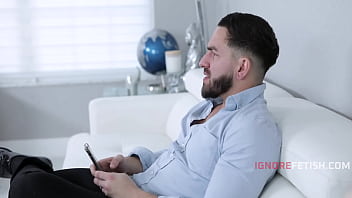 Friend leaves after stepbrother bends stepsister over sofie reyez kiki klout peter green