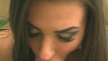 Tres estilos tres personalidades una misma misión conquistar a la audiencia con su energía y presencia míralas en acción y decide quién merece el trono