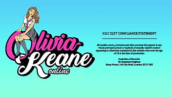 Real teen insert butt plug & masturbates