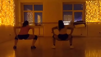 Try ⤵ twerkout by dirtytwerking nylons milfs 216313