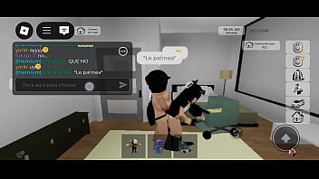 Mi vesina viene y quiere pene