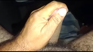 Caminhoneiro Safado Mostrando Sua Rola thumbnail