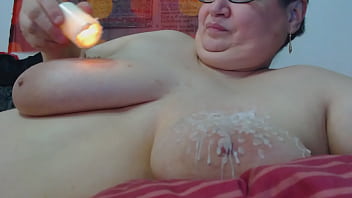 Wachs spiele auf den busen