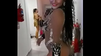 Hermosa experiencia amo bailar el carnaval en mi