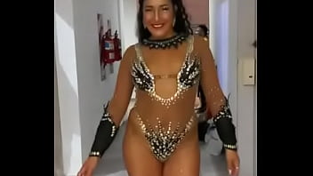 Hermosa experiencia amo bailar el carnaval en mi