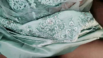 Fucked her friend instead of her girlfriend