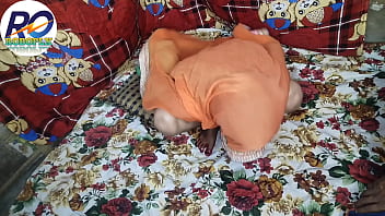 Nonton Amazing Sex With Village Bhabhi In Green Saree Blouse, Pussy And Anal Hindi Canoe Ready thumbnail