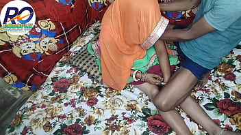 Amazing sex with village bhabhi in green saree blouse pussy and anal hindi canoe ready