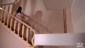 Endless sultry leggy babe shows you her sweet spot