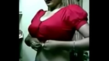 Desi Big Boobs Bengali Housewife thumbnail