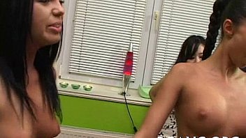 Lesbian and str8 group