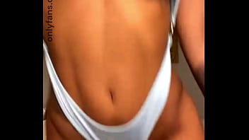 I put a dildo with lubricant in my pussy after doing a very sensual dance