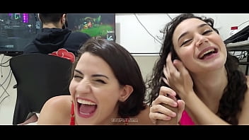 Joguem muito lol meus amores Joguem muito lol meus amores