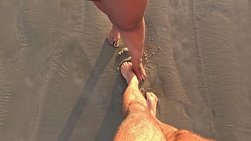 Solinhas molhadas na pés suadinhos que vão te deixar louco de tesão