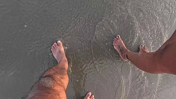 Solinhas molhadas na pés suadinhos que vão te deixar louco de tesão