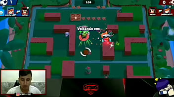 Bibi jogando mal no brawl stars e a pessoa ficando puta