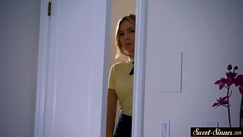 Bigbooty stepmom fucked from behind