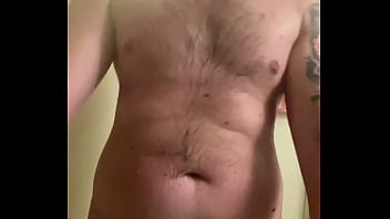 Peter swangin’ from side 2 side