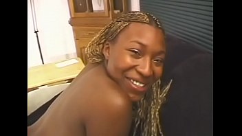 Grande culo nero della giovane nigeriana Grande culo nero della giovane nigeriana