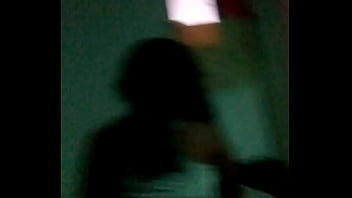 Madura con joven del trabajo Madura con joven del trabajo