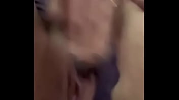 Mira que rico me masturbo en casita con mis ricos deditos adentro de mi vagina mexicana caliente