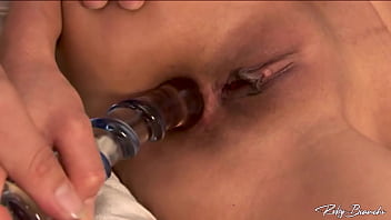 Teo mantera opens the ass of that big thai slut suzie q