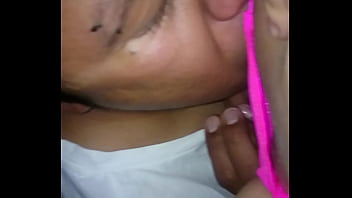 Le Encanta Que Le De Un Buen Sexo Oral A Mi Esposo Y Que Le De Una Cogida Deliciosa Para Que Se Quede Con Muchas Ganas De Mi thumbnail