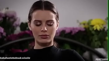 Hermanastro se folla a hermana