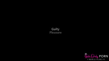 Horny silvie luca begs bailey ryder "lick my wet pussy until i cum"