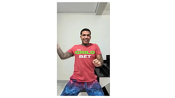 Cuzinho gostoso da novinha