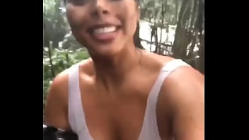 Tabria Majors Big Tit Cleavage 1 thumbnail
