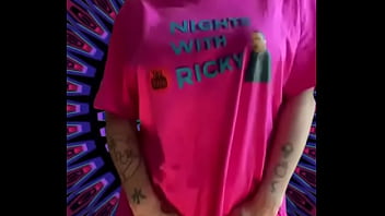 Reeses pieces bounce when she walk