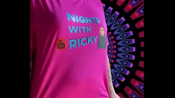 Reeses pieces bounce when she walk