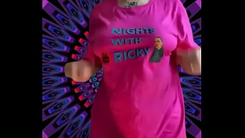 Reeses pieces bounce when she walk