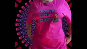 Reeses pieces bounce when she walk