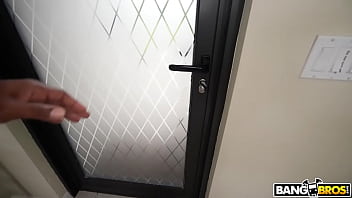 A body maid for fucking