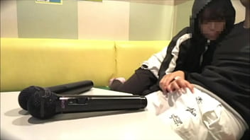 マネージャーと放課後にイチャイチャしているとお互いムラムラしてしまい始まりました