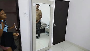 La cachonda de mi hijastra se mete en mi habitacion solo para que le de una buena porcion de polla y lo chupa genial La cachonda de mi hijastra se mete en mi habitacion solo para que le de una buena porcion de polla y lo chupa genial