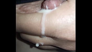 Fica matura sborra e butta latte dalle tette calde