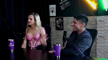 Fazia a mãe sair de casa pra transar tem fetiche em sururba não batia punheta e o seu quarto vermelho adryh prcybylovicz e alex hanndrykxi sheer red