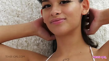 Amazing teen has pretty face