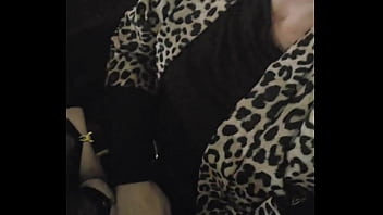 En voiture en attendant une bonne queue